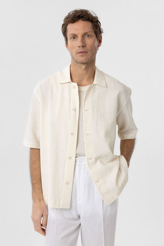 Men's Short-Sleeve Cotton Shirt with an Antioch-Textured Jacquard Pattern