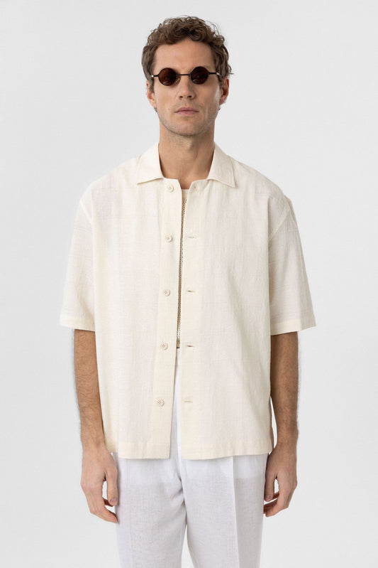 Men's Short-Sleeve Cotton Shirt with an Antioch-Textured Jacquard Pattern