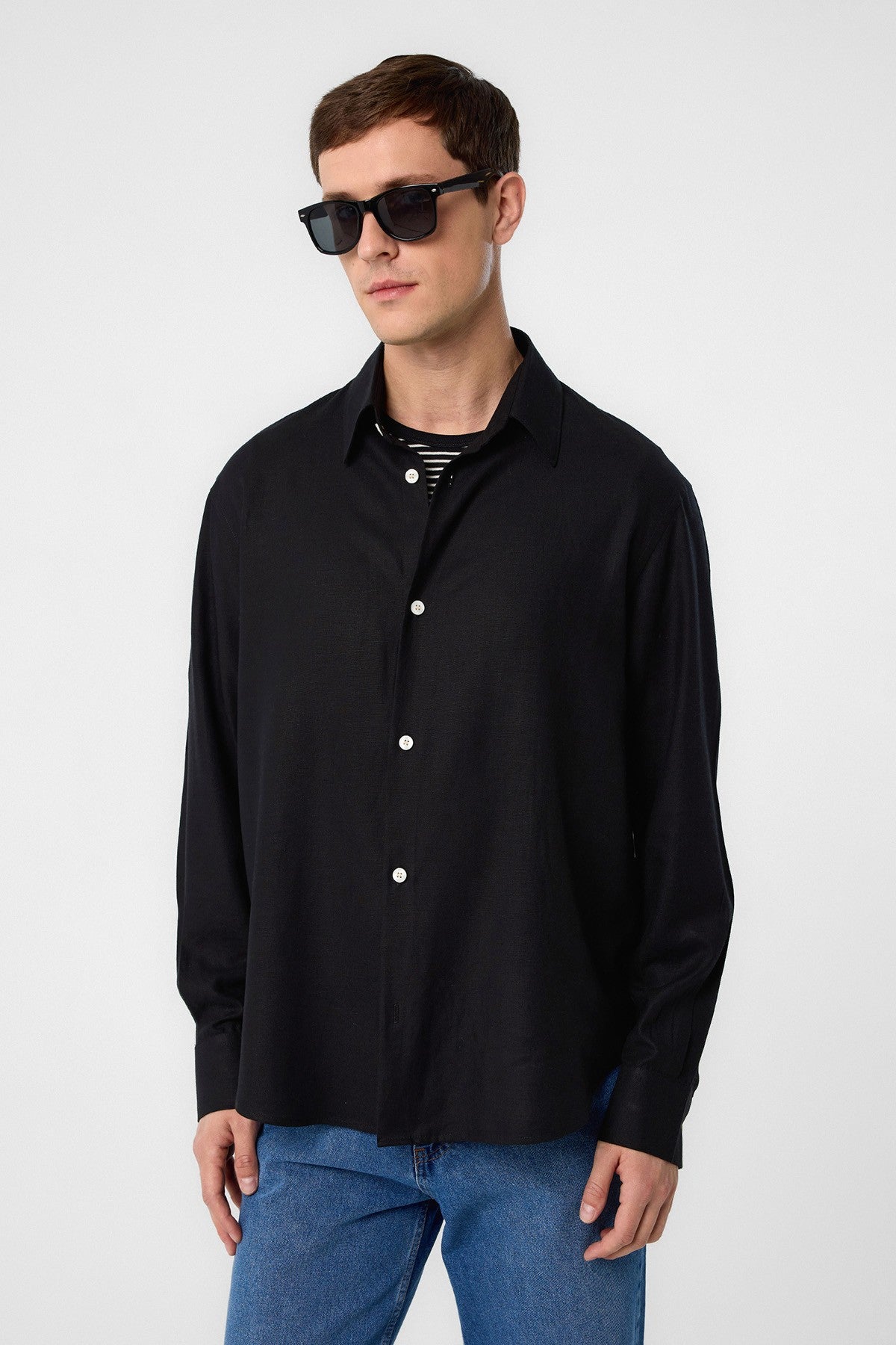 Antioch Relax Fit Men's Linen-Blend Shirt
