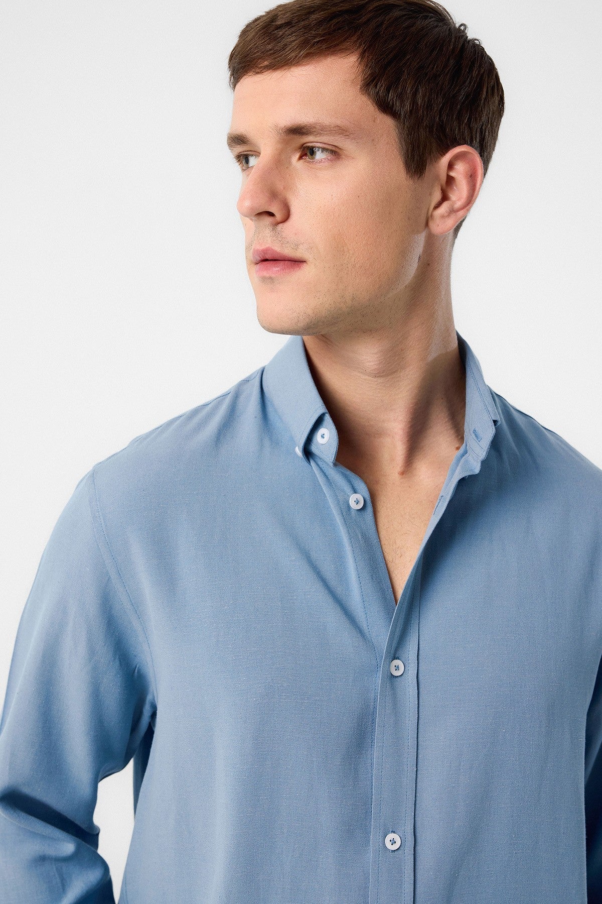 Antioch Men's Linen-Blend Button-Down Shirt