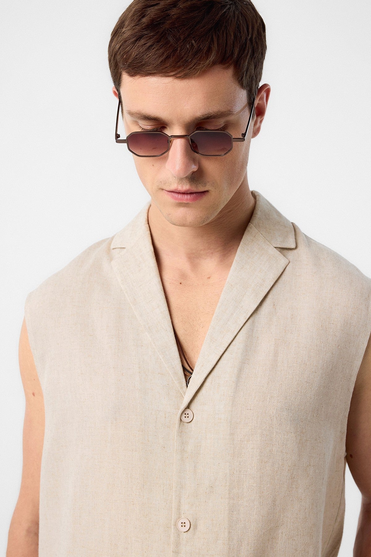 Antioch Linen-Blend Sleeveless Men's Shirt