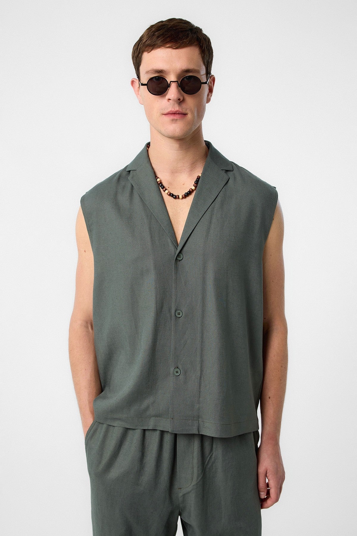 Antioch Linen-Blend Sleeveless Men's Shirt