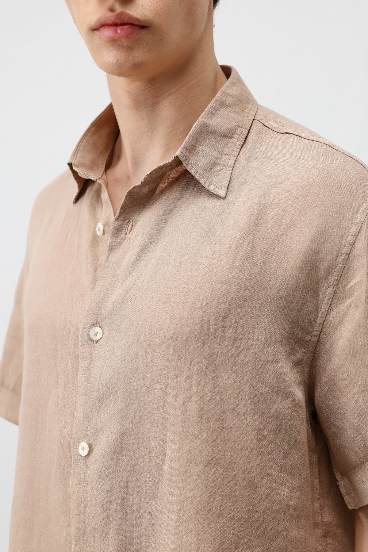 Antioch 100% Linen Relaxed-Fit Men's Shirt