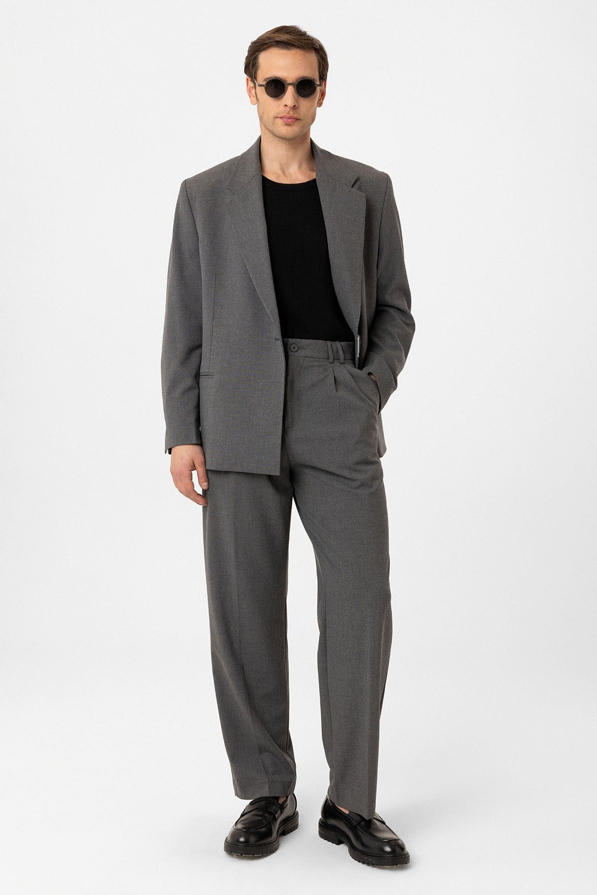 Men's Double-Pleated Baggy-Fit Pants