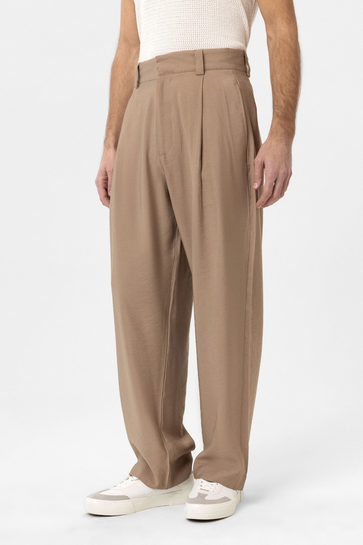 Antioch Pleated Baggy-Fit Men's Pants