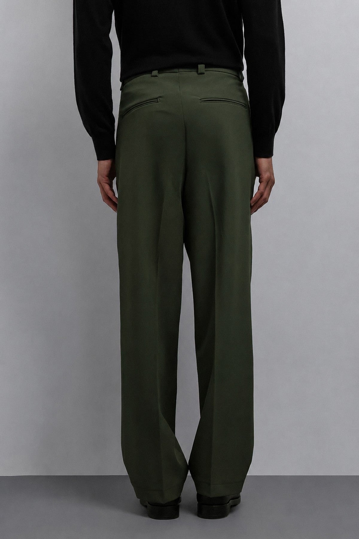 Antioch Relax Fit Baggy Pleated Men's Pants