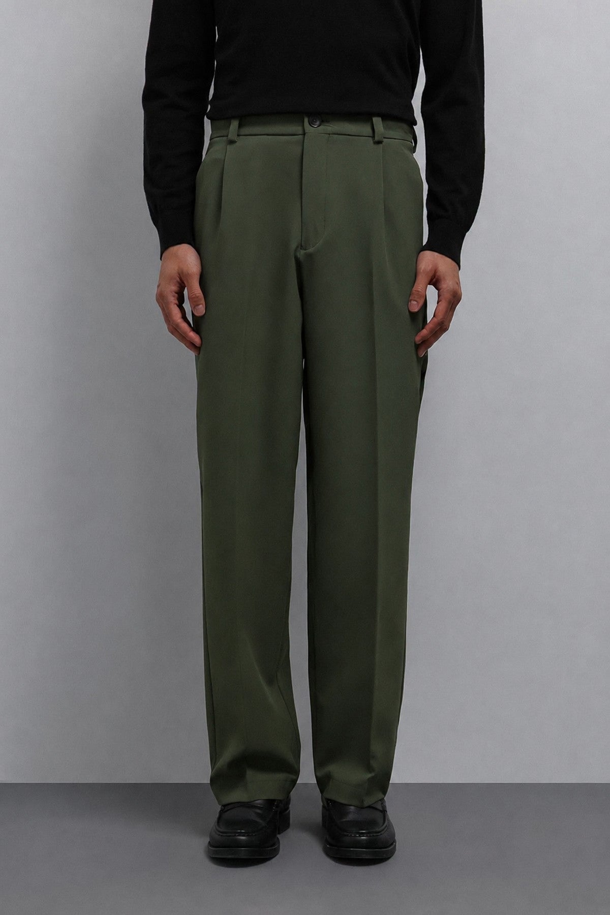 Antioch Relax Fit Baggy Pleated Men's Pants