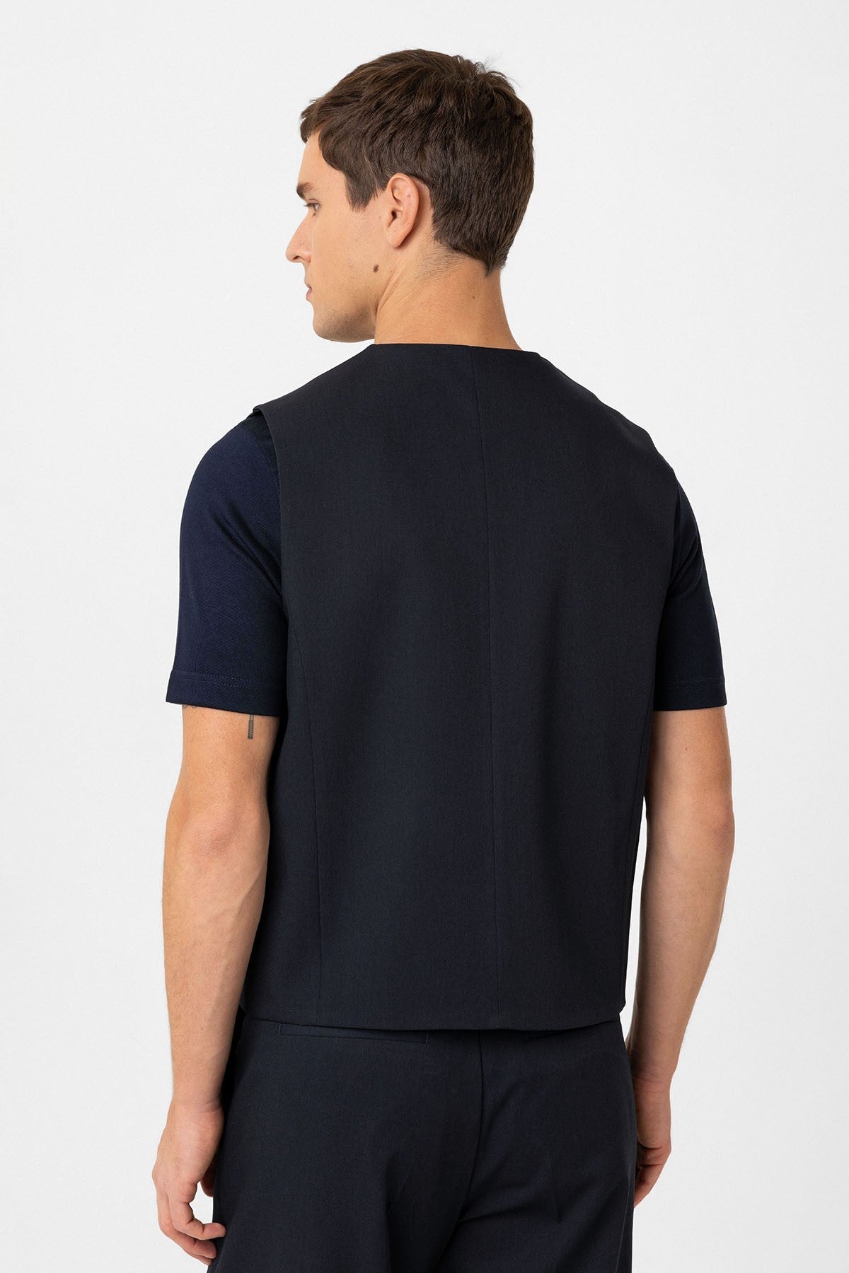 Antioch Men's Technical Relax Fit Vest