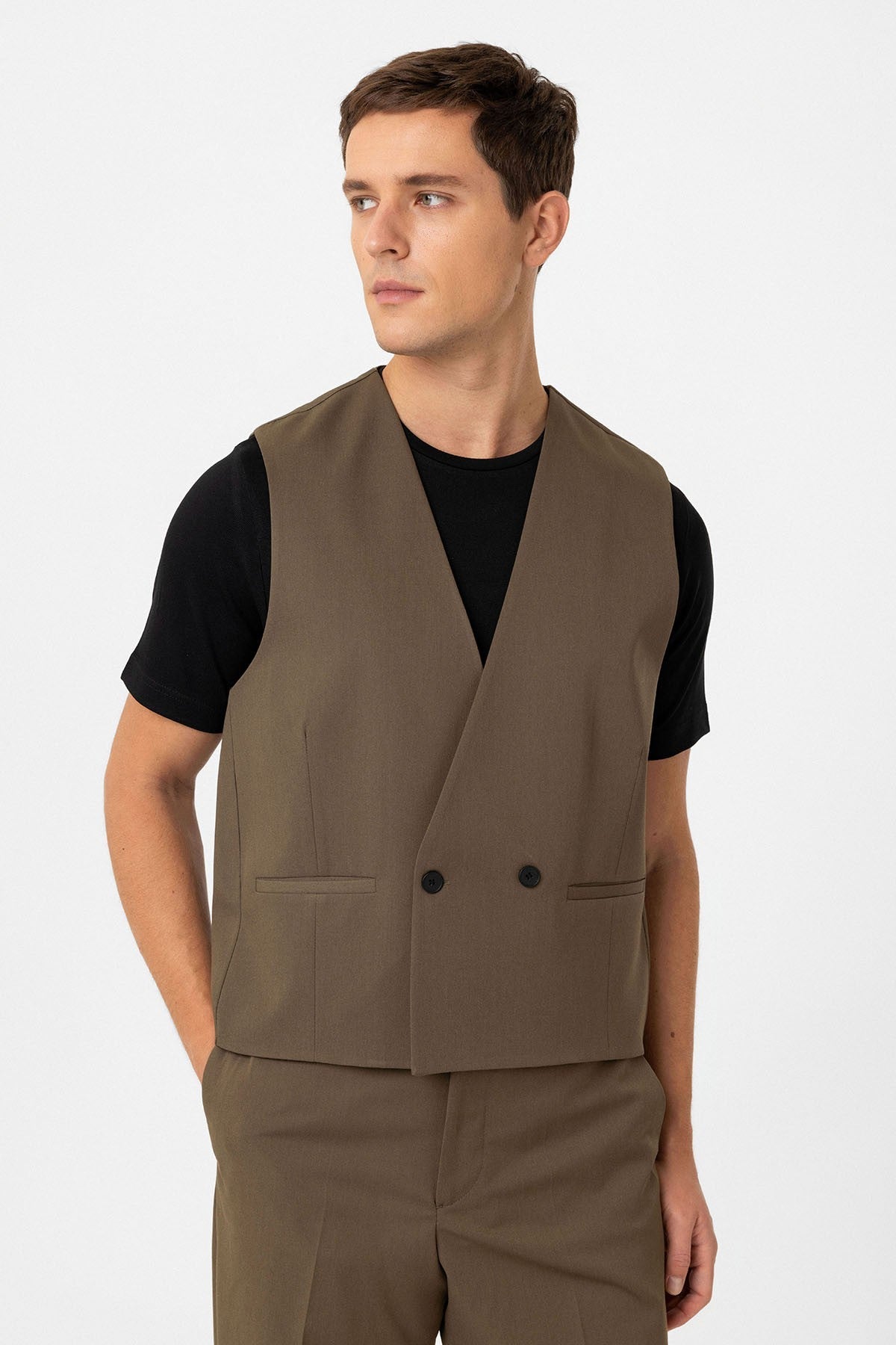 Antioch Men's Technical Relax Fit Vest