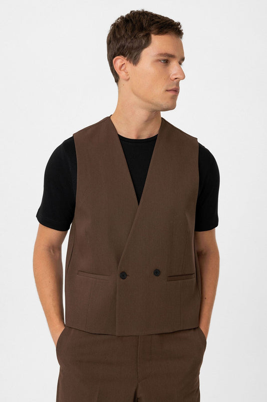 Antioch Men's Technical Relax Fit Vest