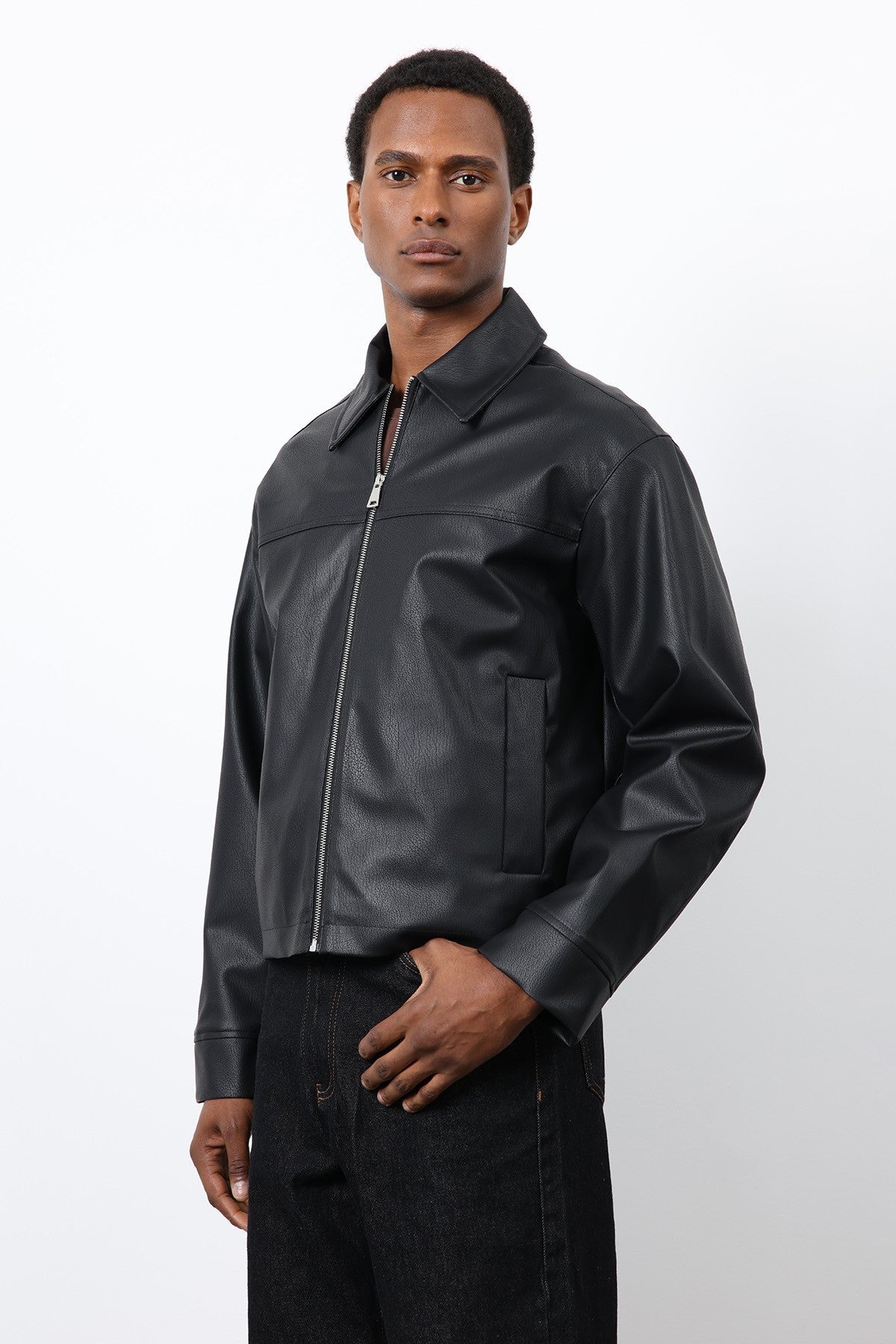 Antioch Relax Fit Men's Leather Jacket