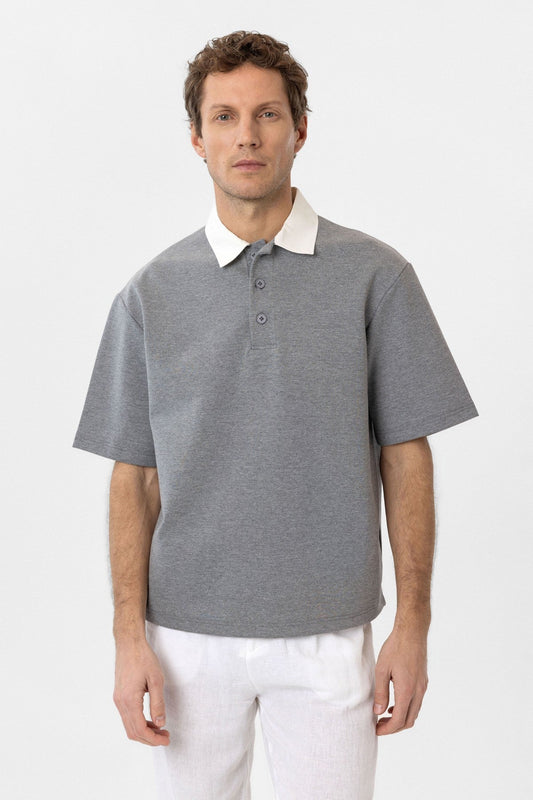 Men's T-Shirt with Contrast Collar and Interlock Weave