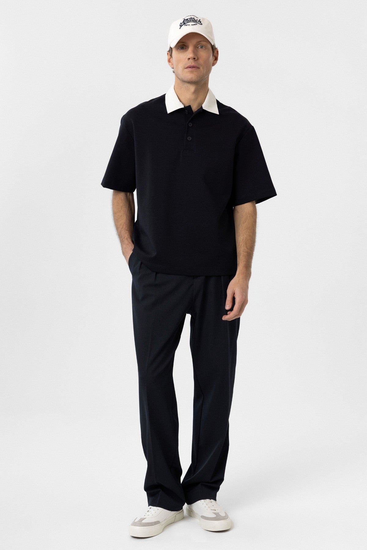 Men's T-Shirt with Contrast Collar and Interlock Weave