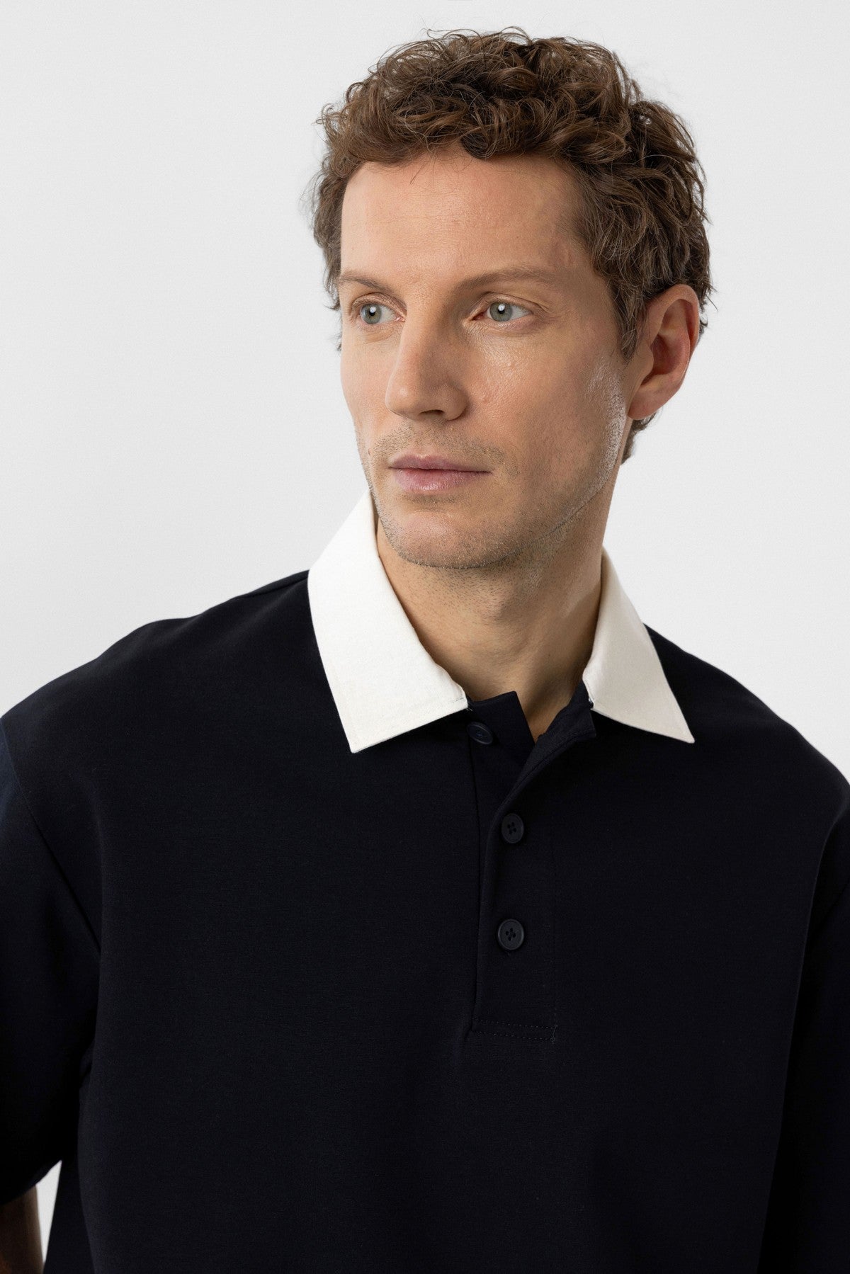 Men's T-Shirt with Contrast Collar and Interlock Weave