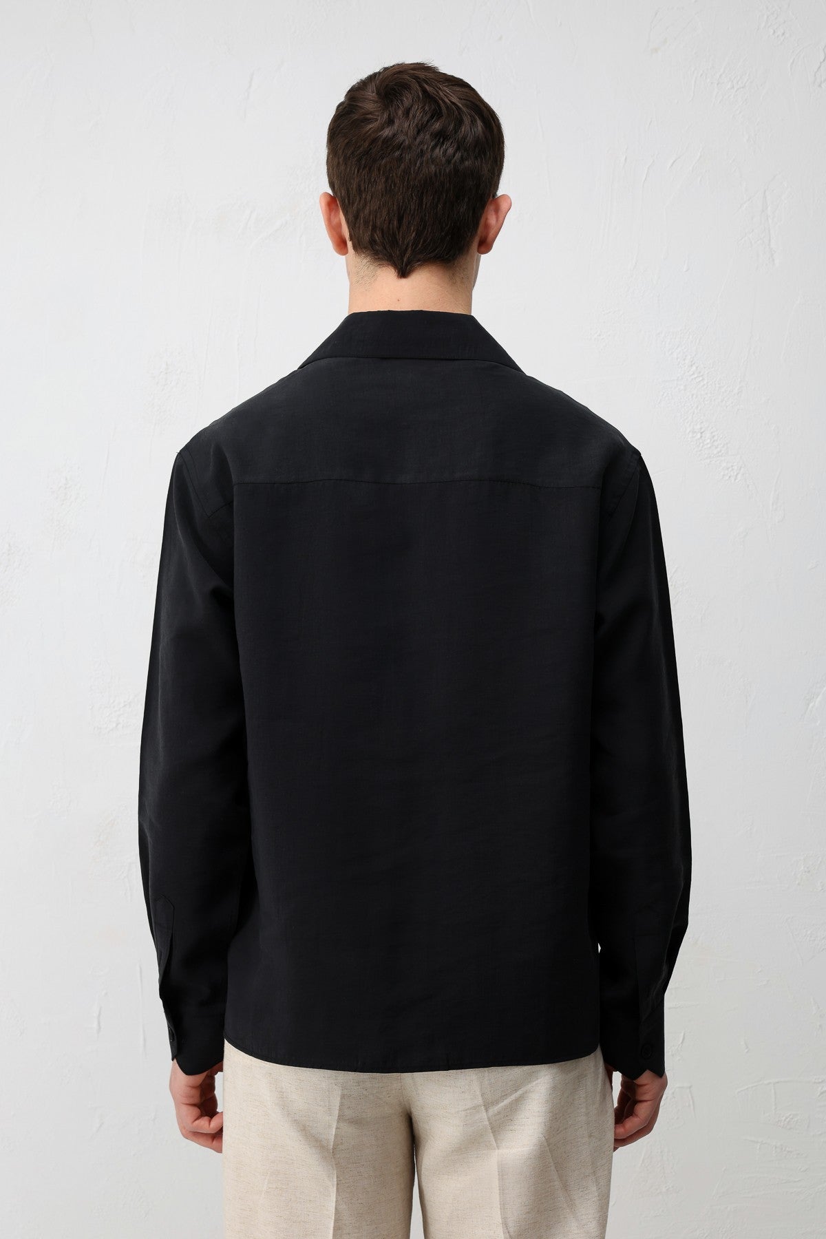 Antioch Men's Shirt with a Wide Collar in a Lyocell Blend