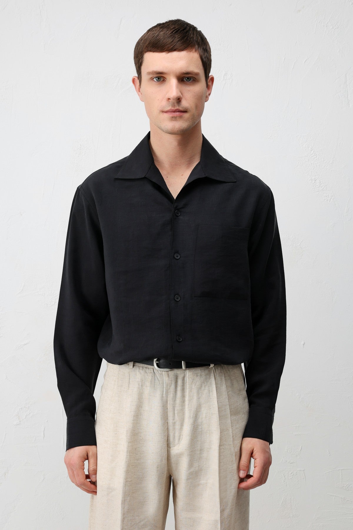 Antioch Men's Shirt with a Wide Collar in a Lyocell Blend