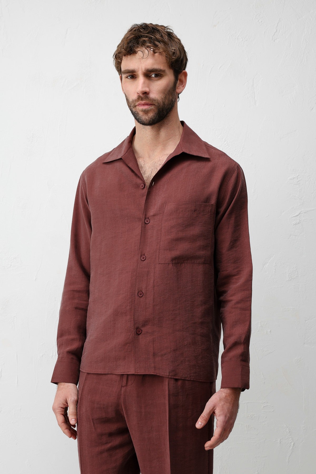 Antioch Men's Shirt with a Wide Collar in a Lyocell Blend