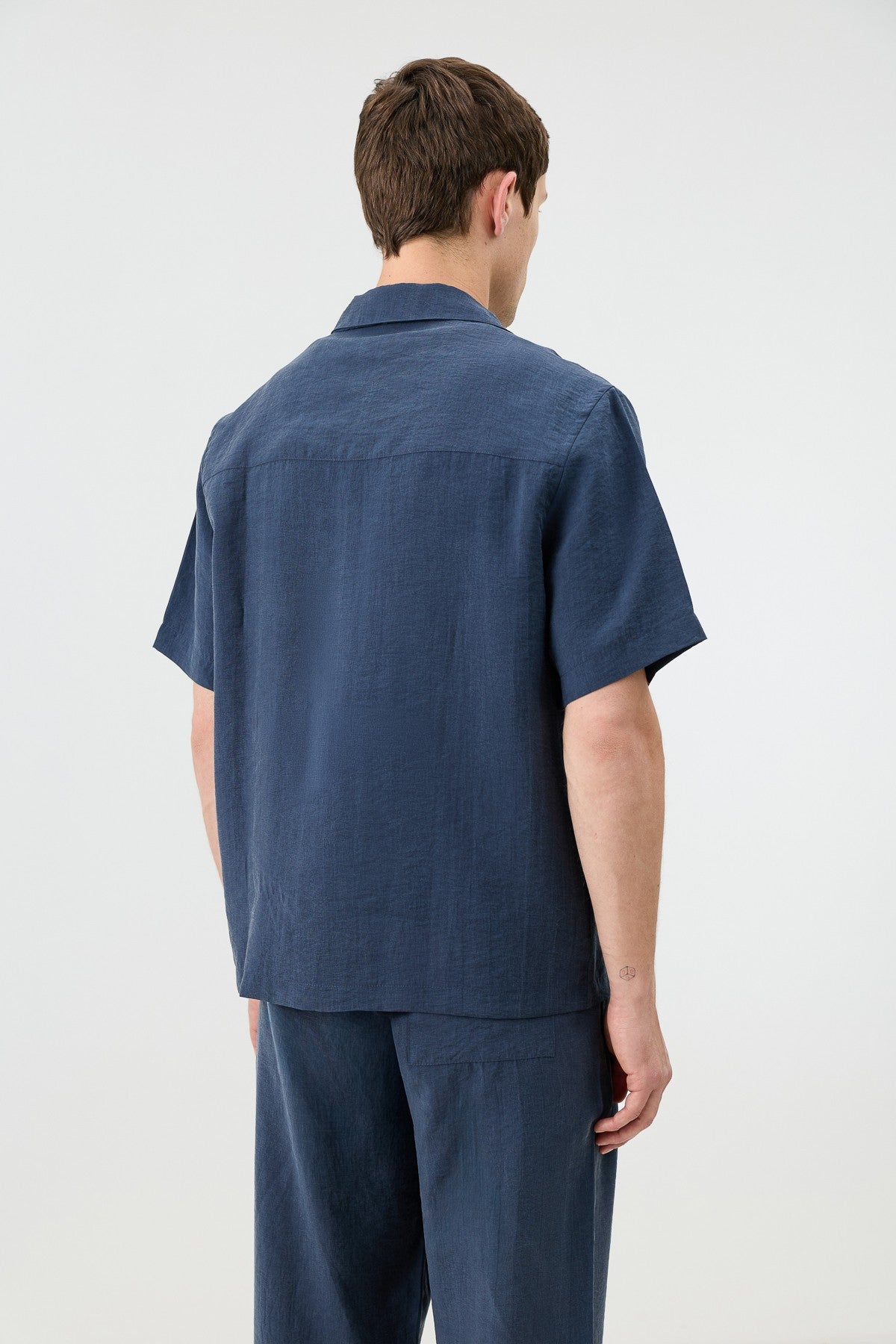 Antioch Lyocell-Blend Hidden-Button Men's Shirt