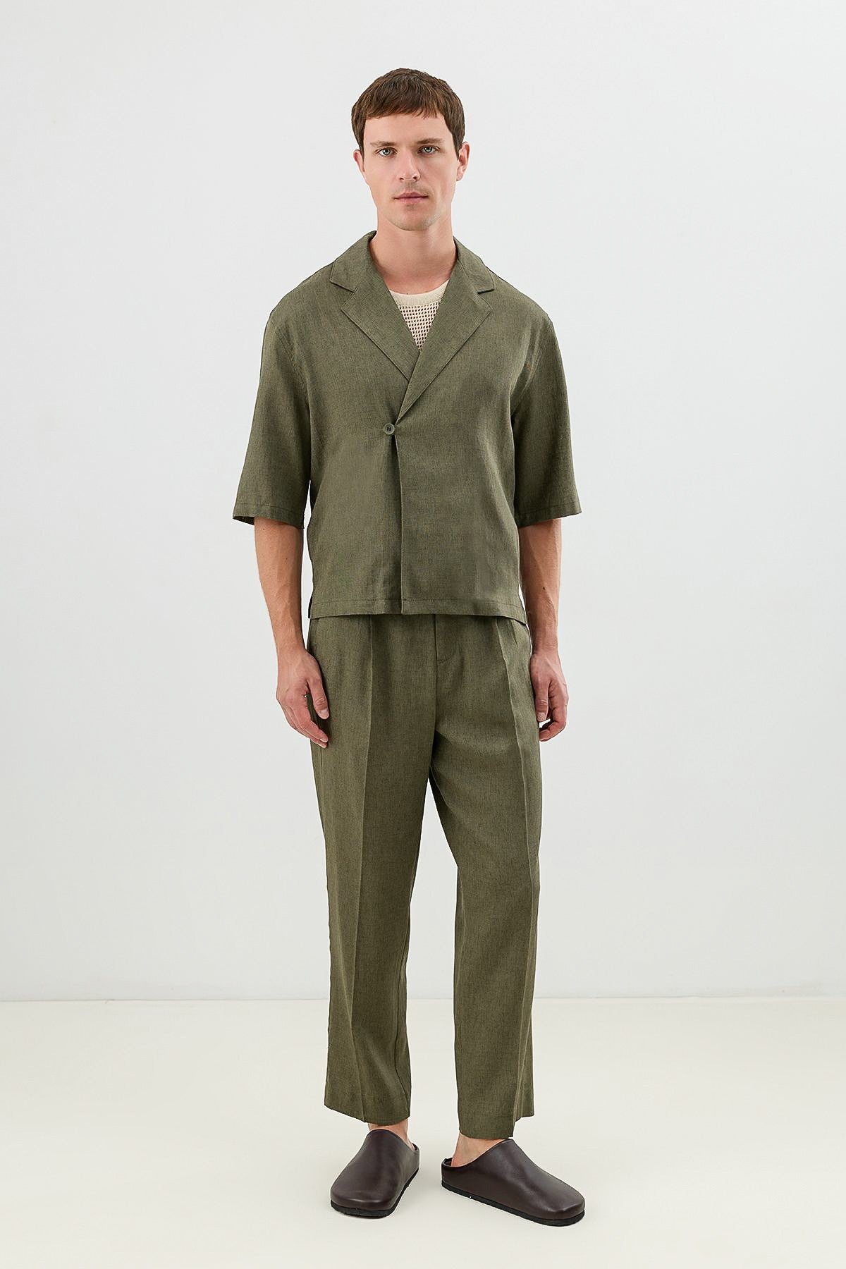 Men's Relaxed-Fit Symmetrical Shirt with Linen Blend