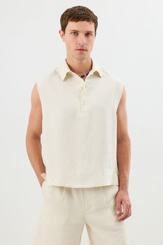 Men's Sleeveless Crop-Fit Shirt with Lyocell Blend