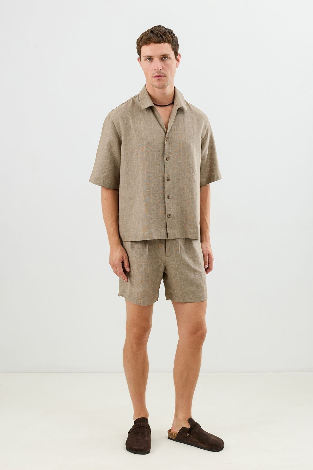 Men's Short-Sleeve Striped Relaxed-Fit Shirt with Linen Blend