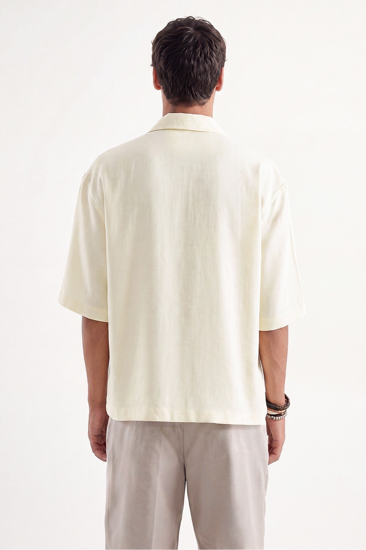 Relaxed-Fit Shirt with Detailed Closure