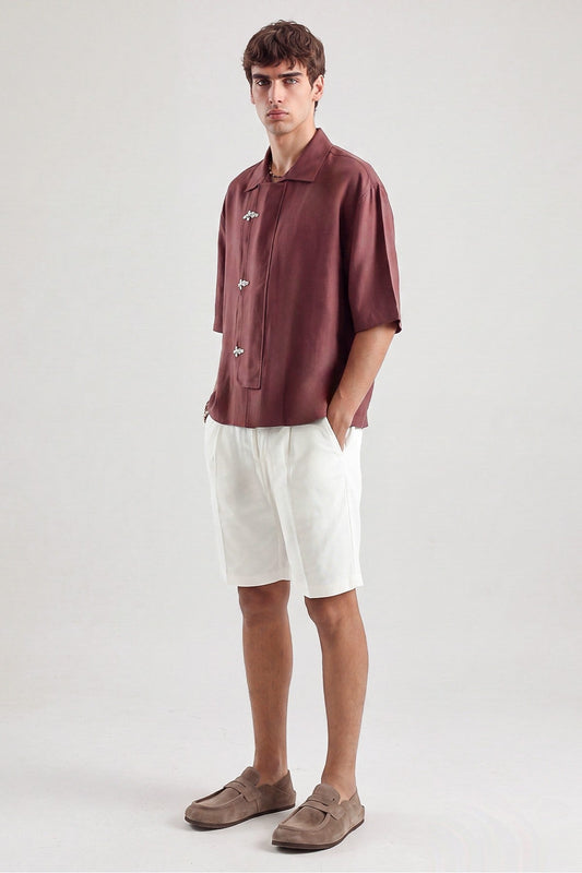Relaxed-Fit Shirt with Detailed Closure