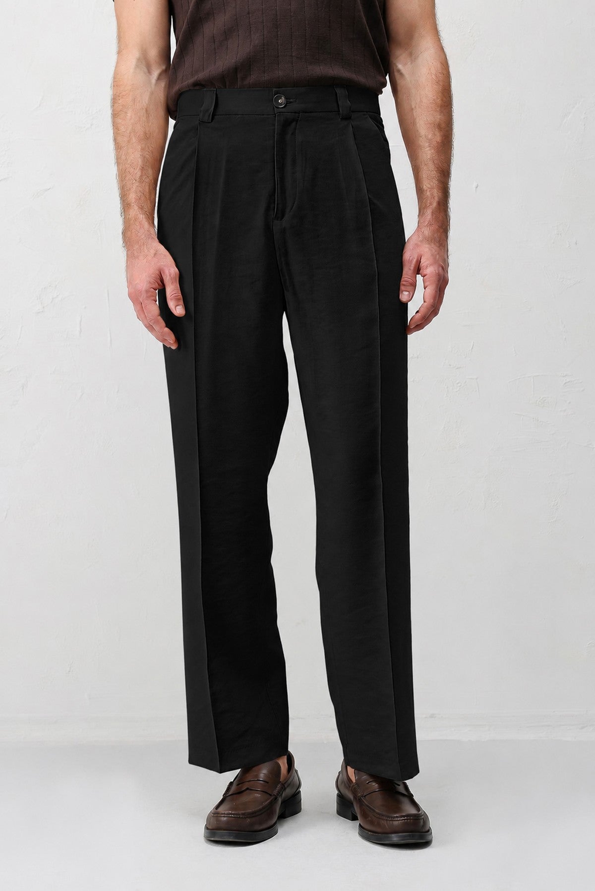 Antioch Pleated Relaxed-Fit Men's Pants