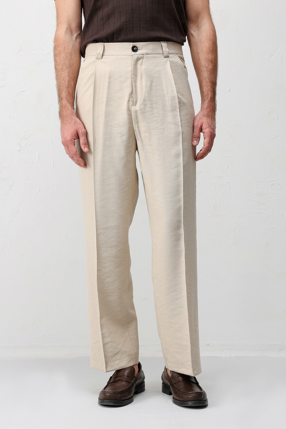 Antioch Pleated Relaxed-Fit Men's Pants