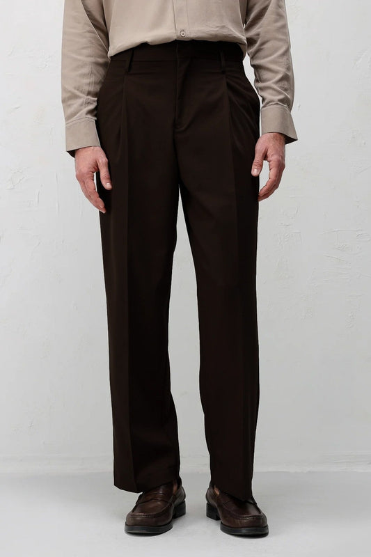 Relaxed-Fit Pleated Men's Pants