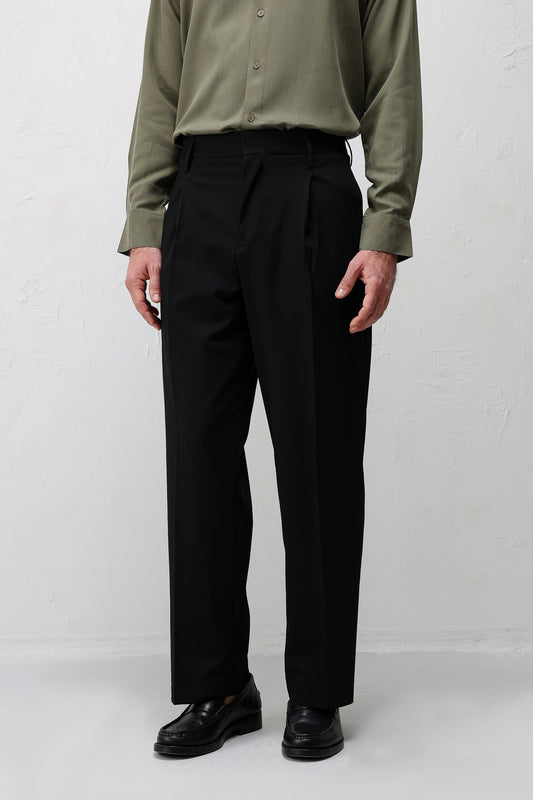 Antioch Relaxed-Fit Pleated Men's Pants