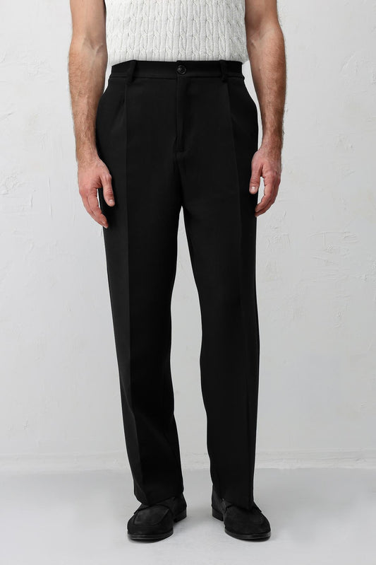 Pleated Relaxed-Fit Men's Pants