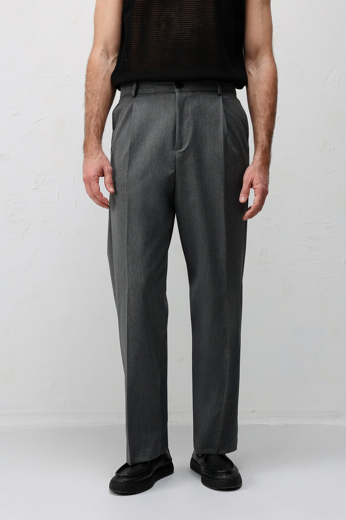 Pleated Relaxed-Fit Men's Pants