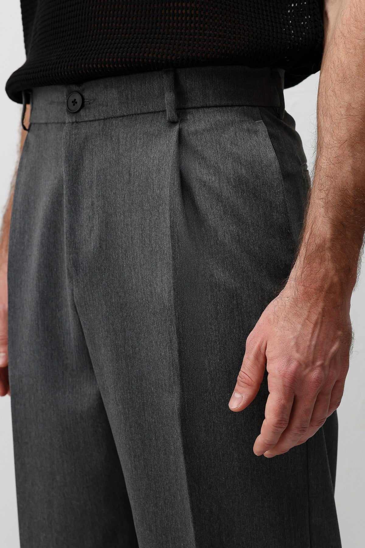 Pleated Relaxed-Fit Men's Pants