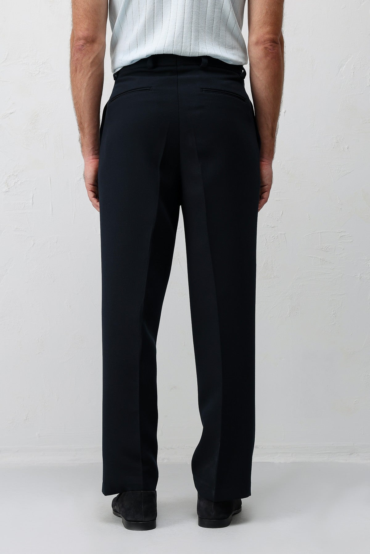 Pleated Relaxed-Fit Men's Pants