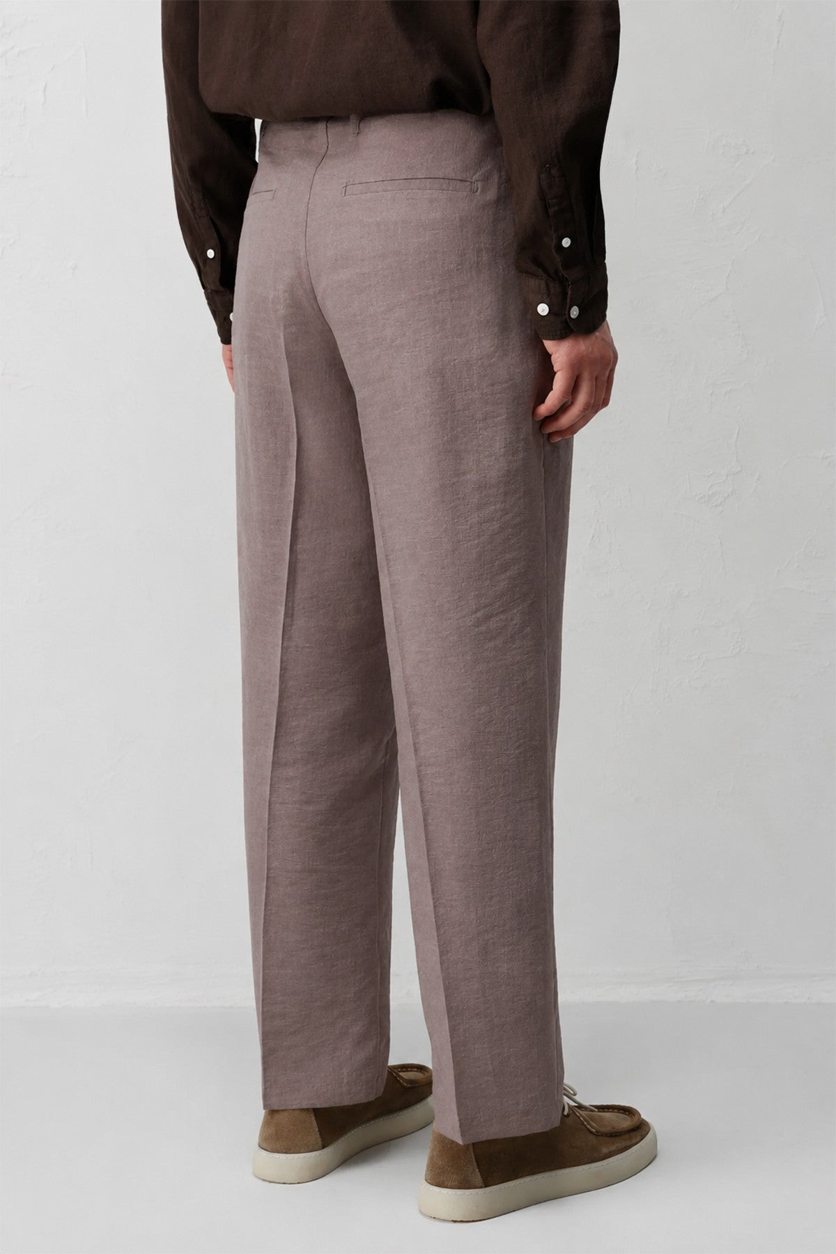 Lyocell Relaxed-Fit Pleated Men's Pants