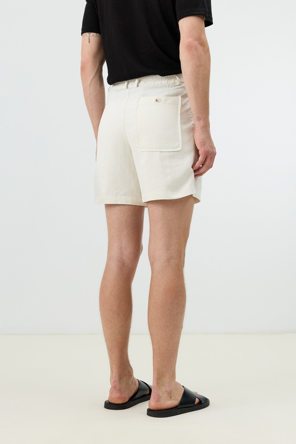 Antioch Men's Textured Linen-Blend Shorts