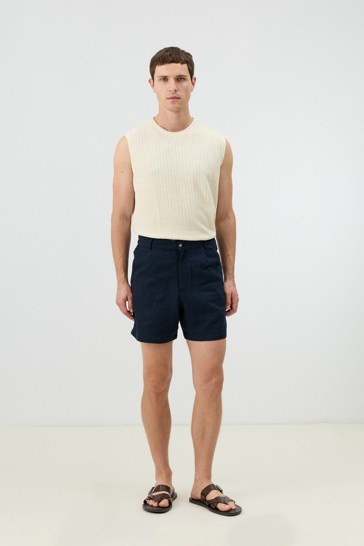 Antioch Men's Textured Linen-Blend Shorts