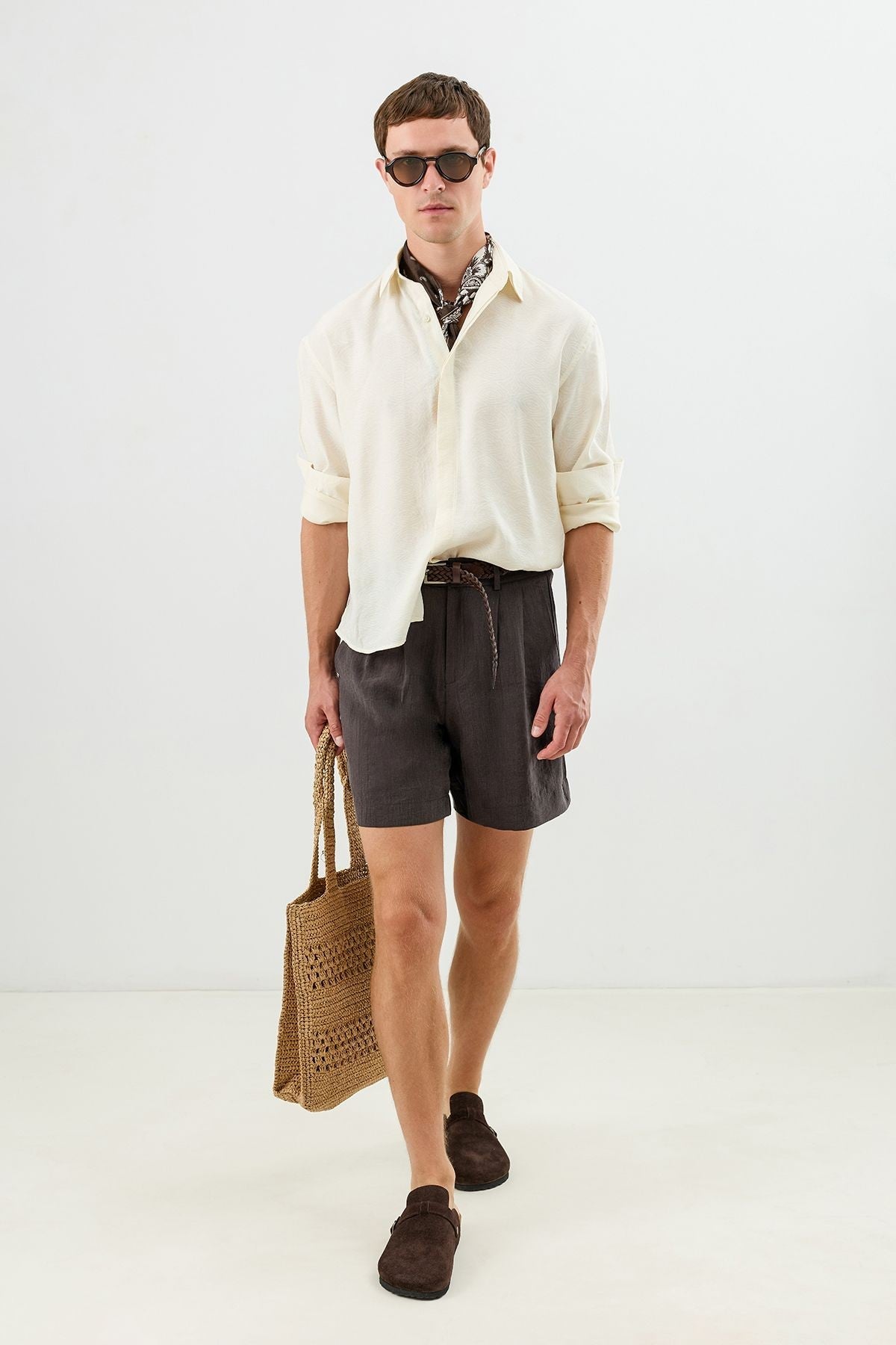 Men's Pleated Shorts with Lyocell Blend