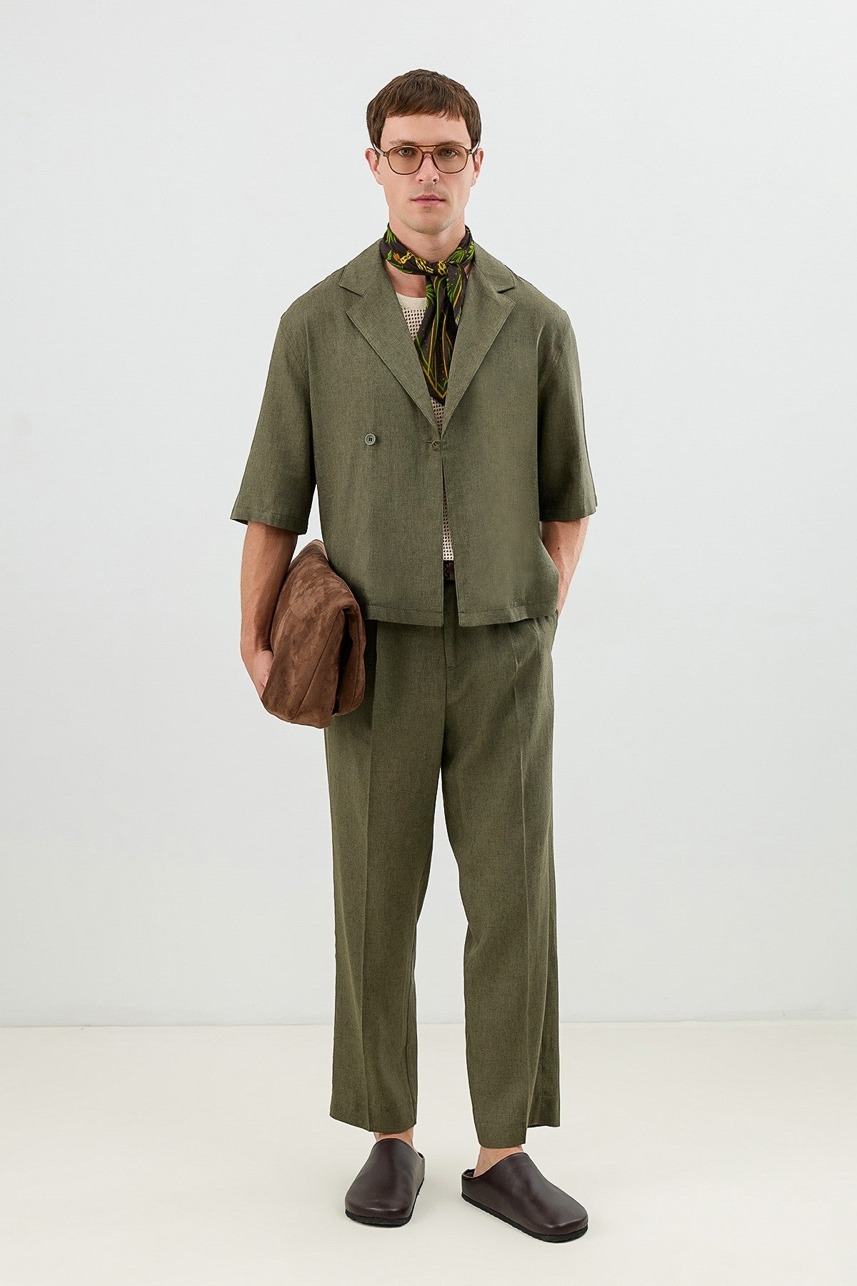 Men's Linen-Blend Pants with an Elastic Waistband