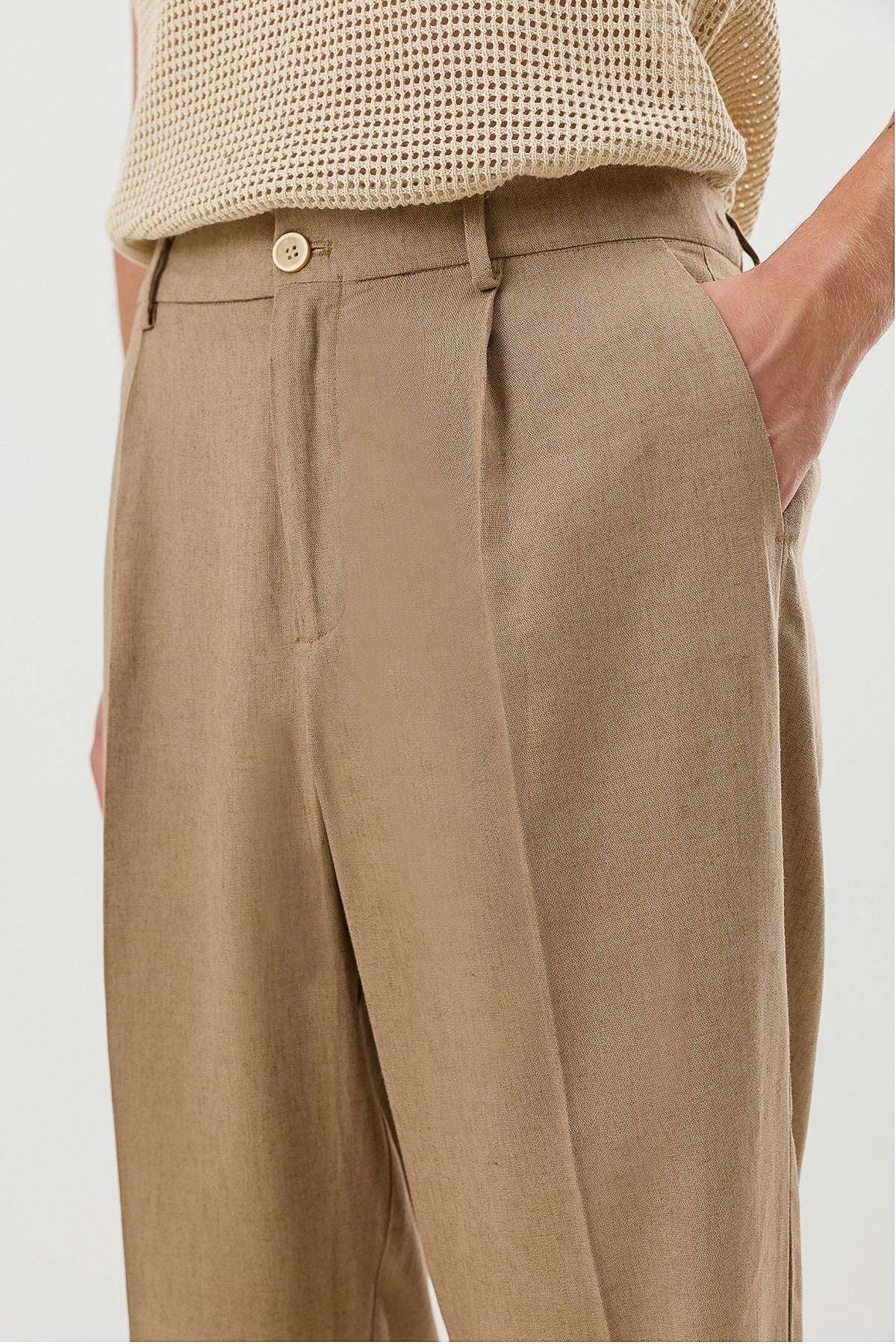 Men's Linen-Blend Pants with an Elastic Waistband