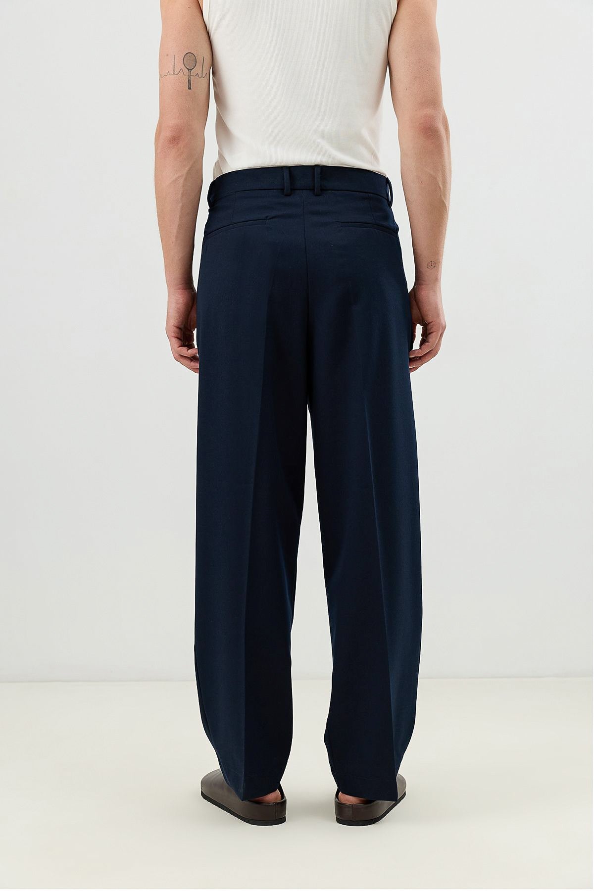 Pleated Relaxed-Fit Men's Pants