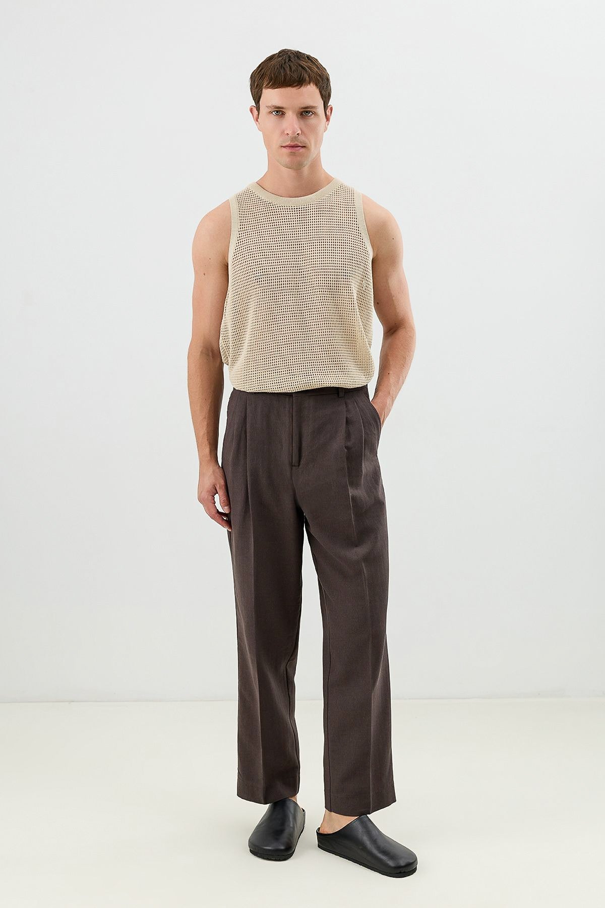 Men's Pleated Pants with Linen Blend