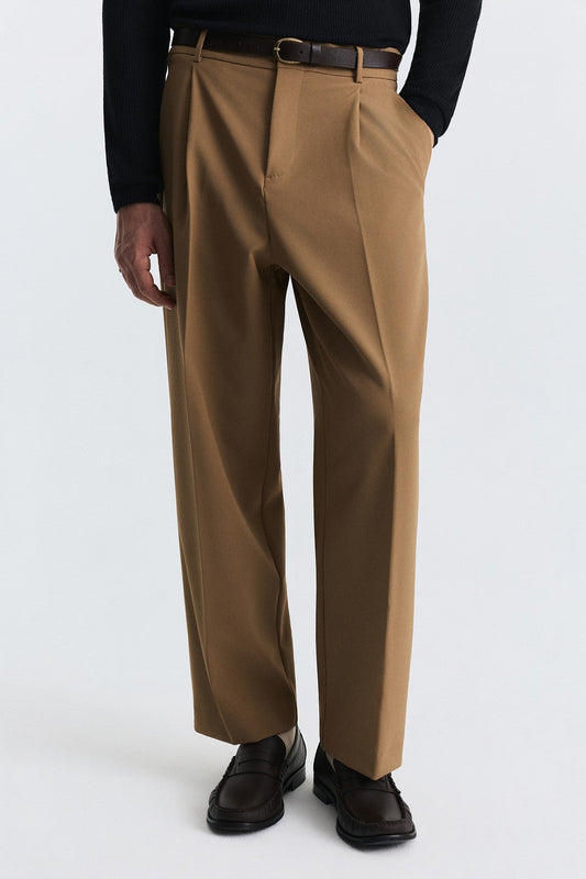 Relaxed Pleated Pants
