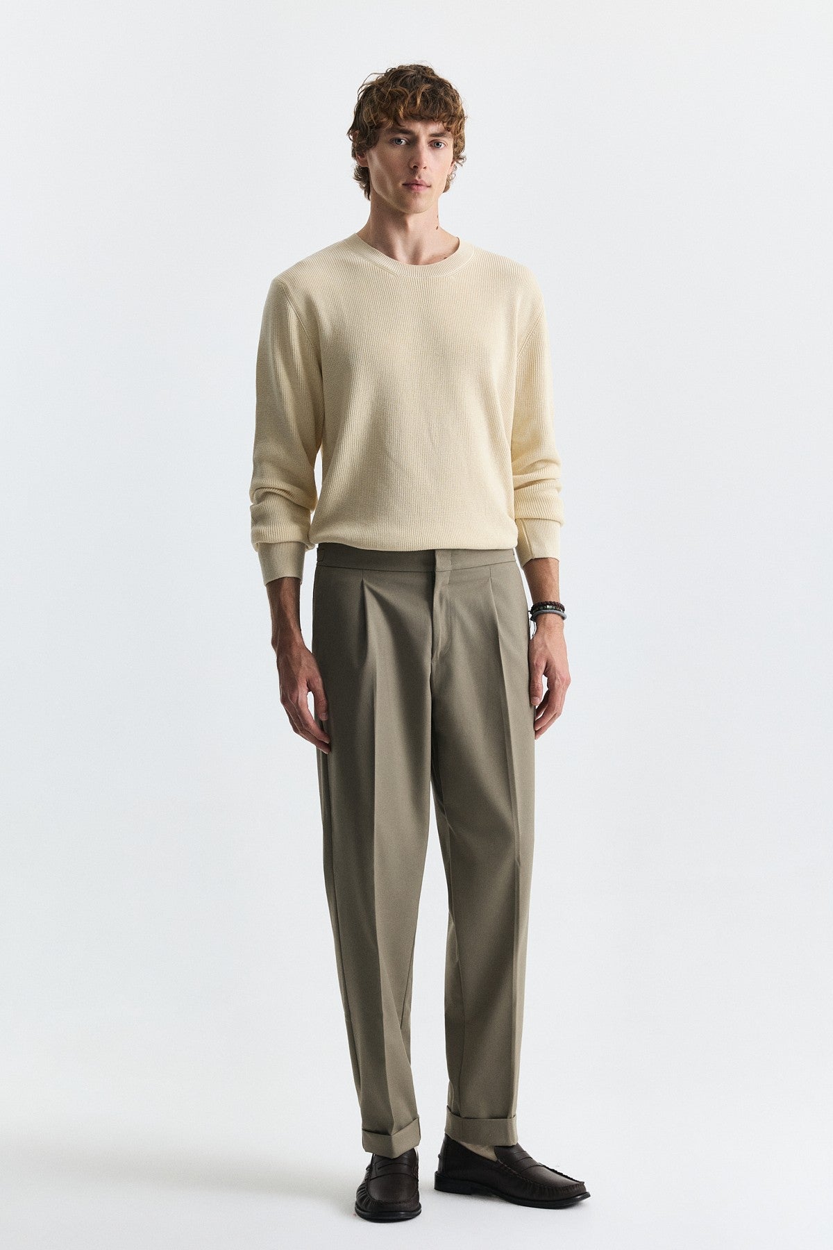 Relaxed-Fit Wool-Blend Pleated Pants