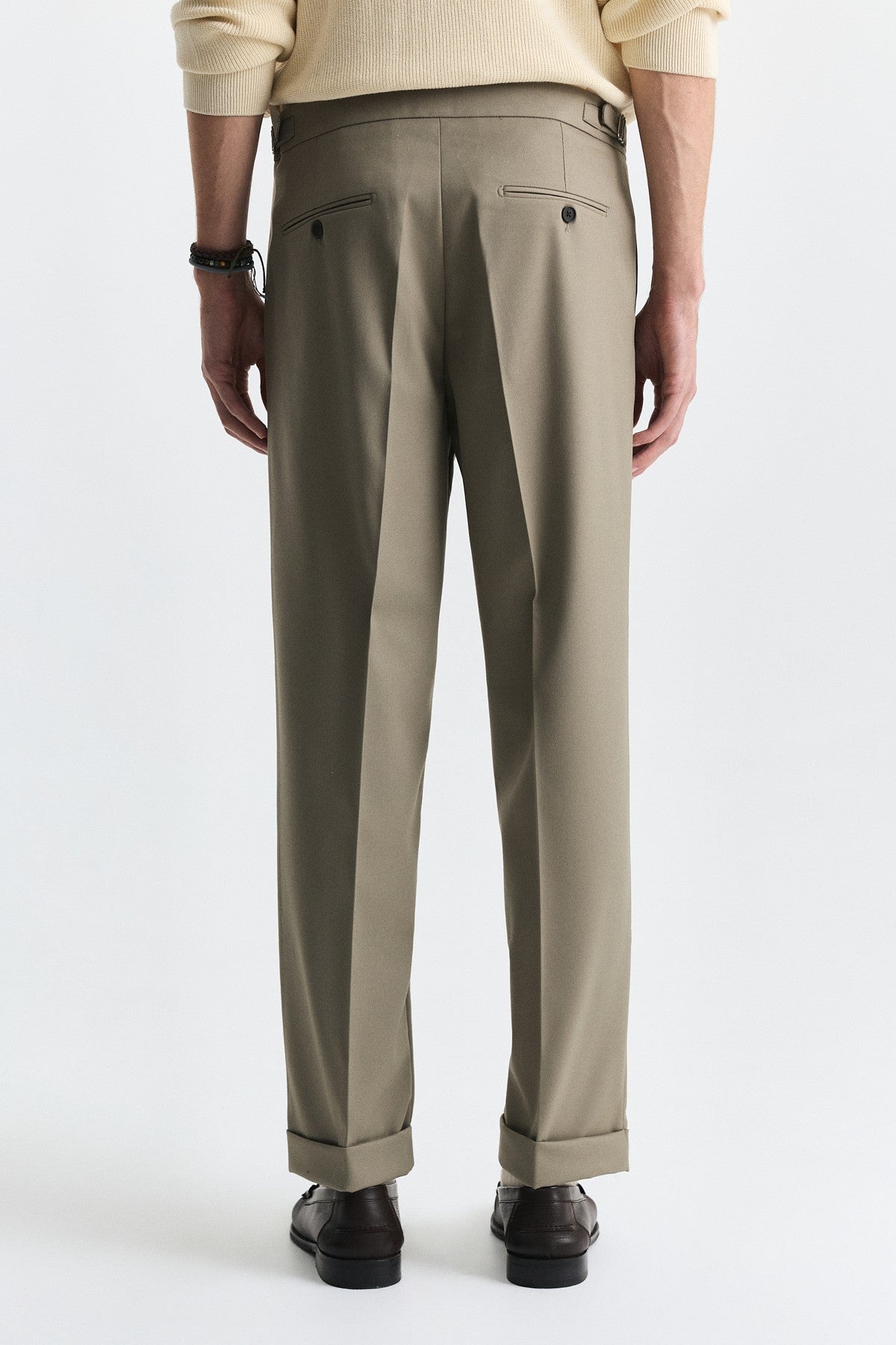 Relaxed-Fit Wool-Blend Pleated Pants