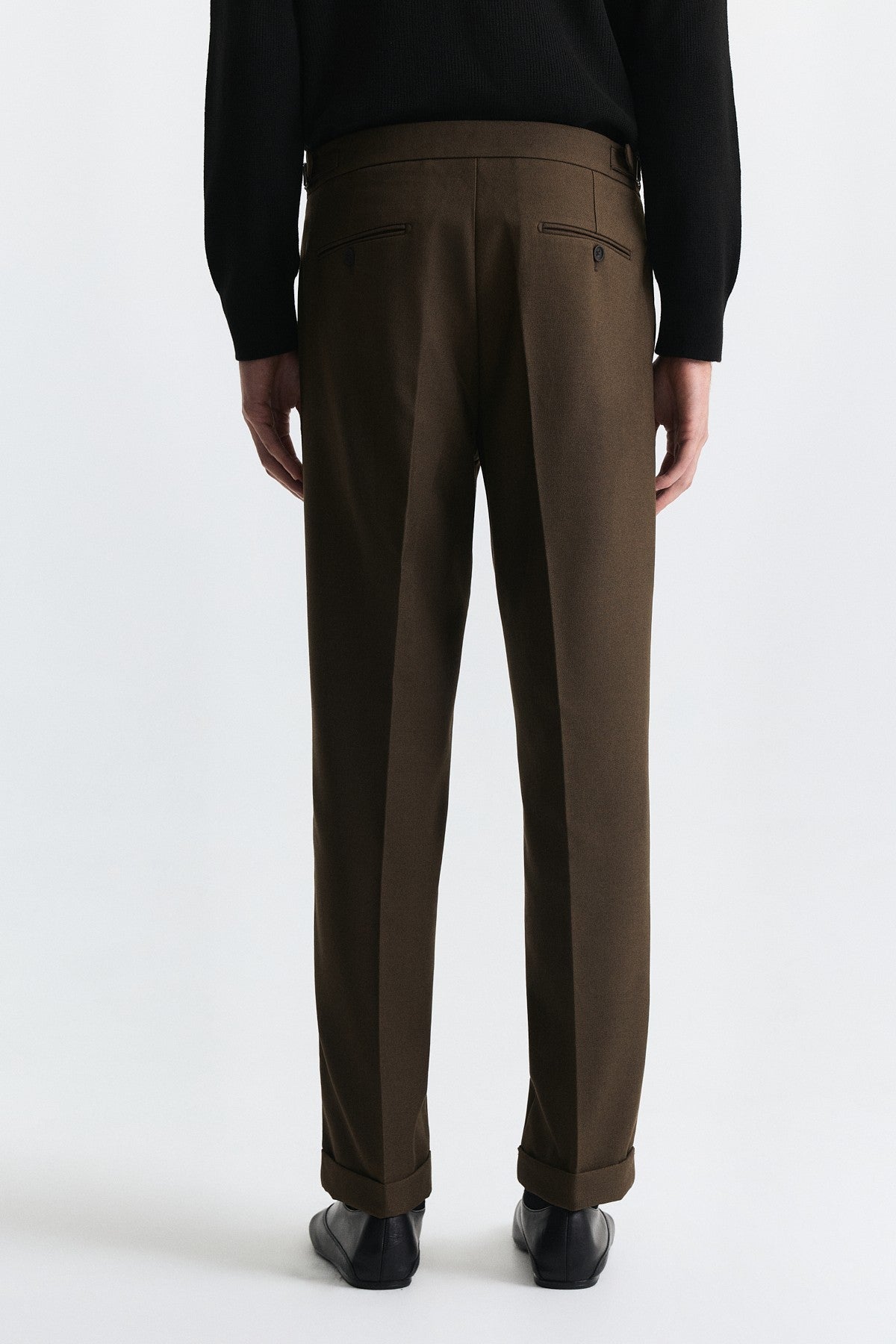 Relaxed-Fit Wool-Blend Pleated Pants