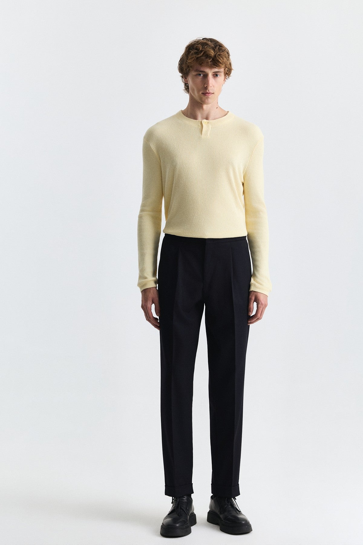 Relaxed-Fit Wool-Blend Pleated Pants