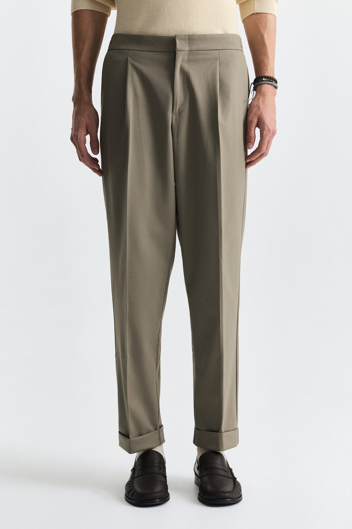 Relaxed-Fit Wool-Blend Pleated Pants