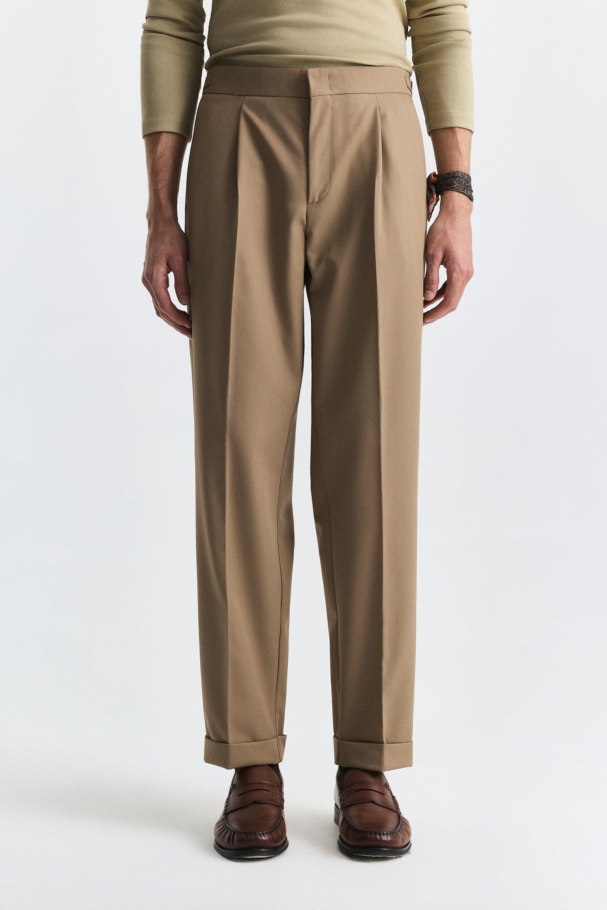 Relaxed-Fit Wool-Blend Pleated Pants